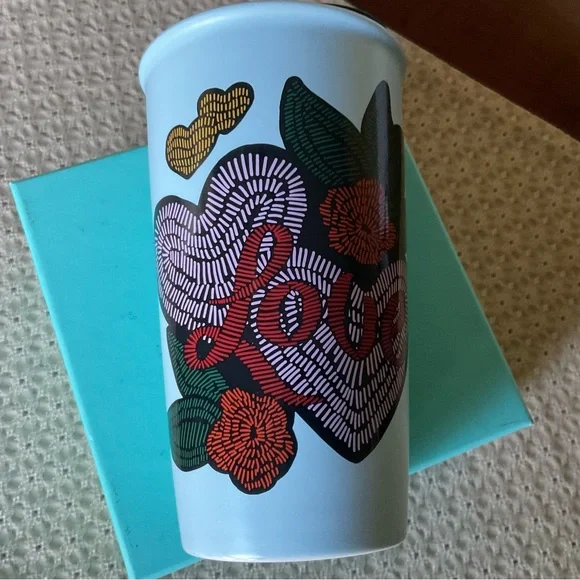 Starbucks Love & Hearts 2019 Valentines Ceramic Tumbler with lid - Picture 6 of 10